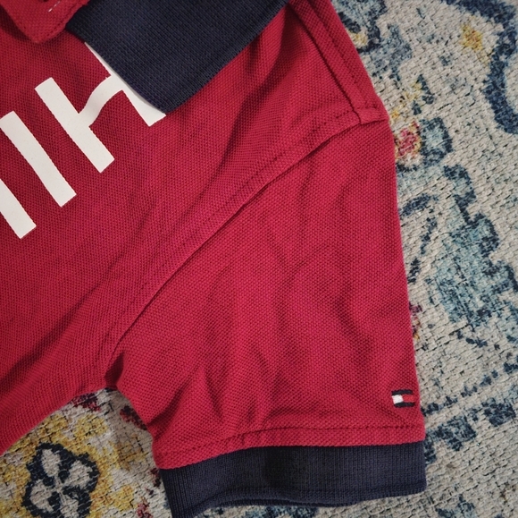 Kids red Tommy Hilfiger polo tee size 5 - Picture 3 of 5